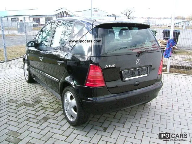 Mercedes-Benz  A 190 Avantgarde 4