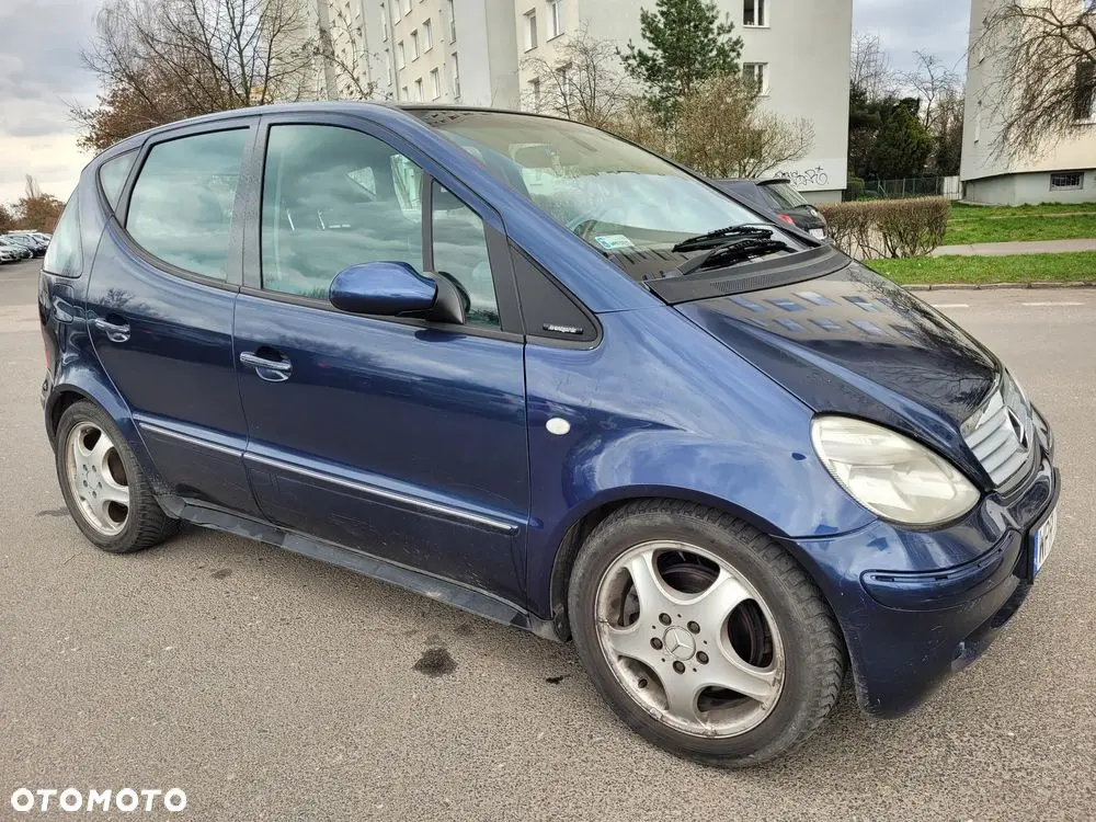 Mercedes-Benz  A 190 Avantgarde 7