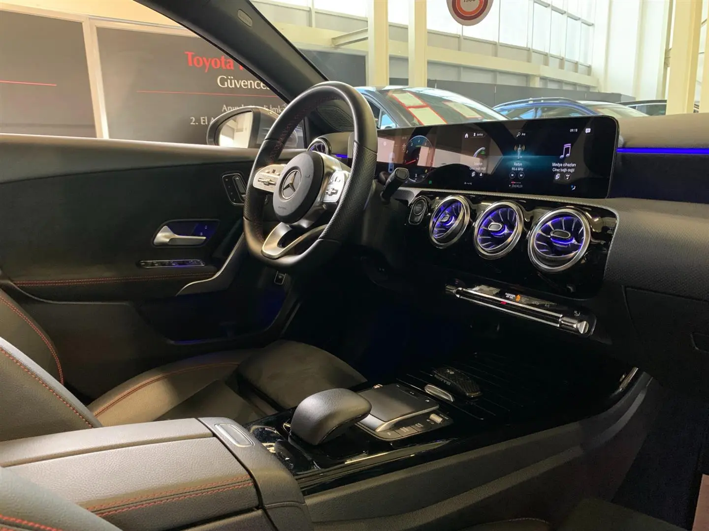 Mercedes-Benz  A 200 AMG+ 7G-DCT 4