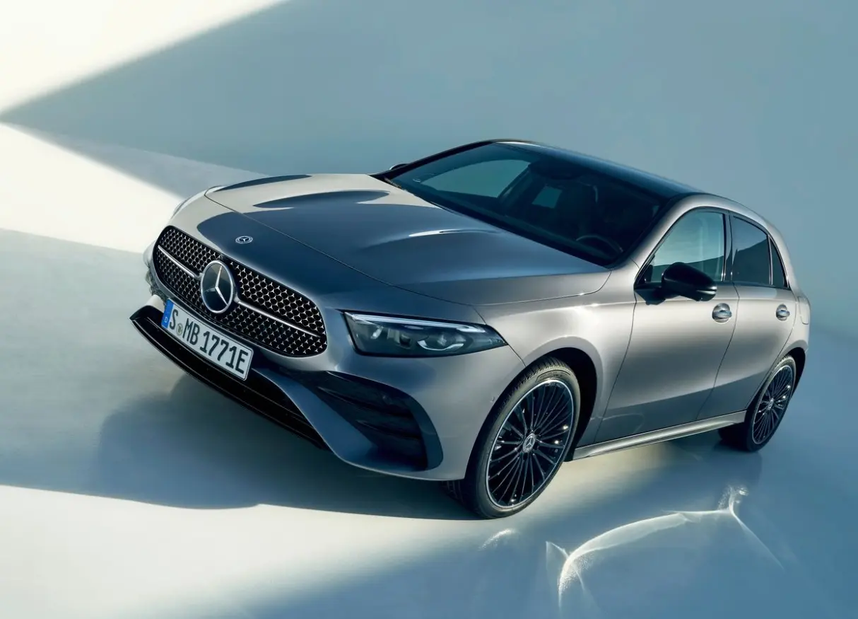 Mercedes-Benz  A 200 AMG 7G-DCT 5