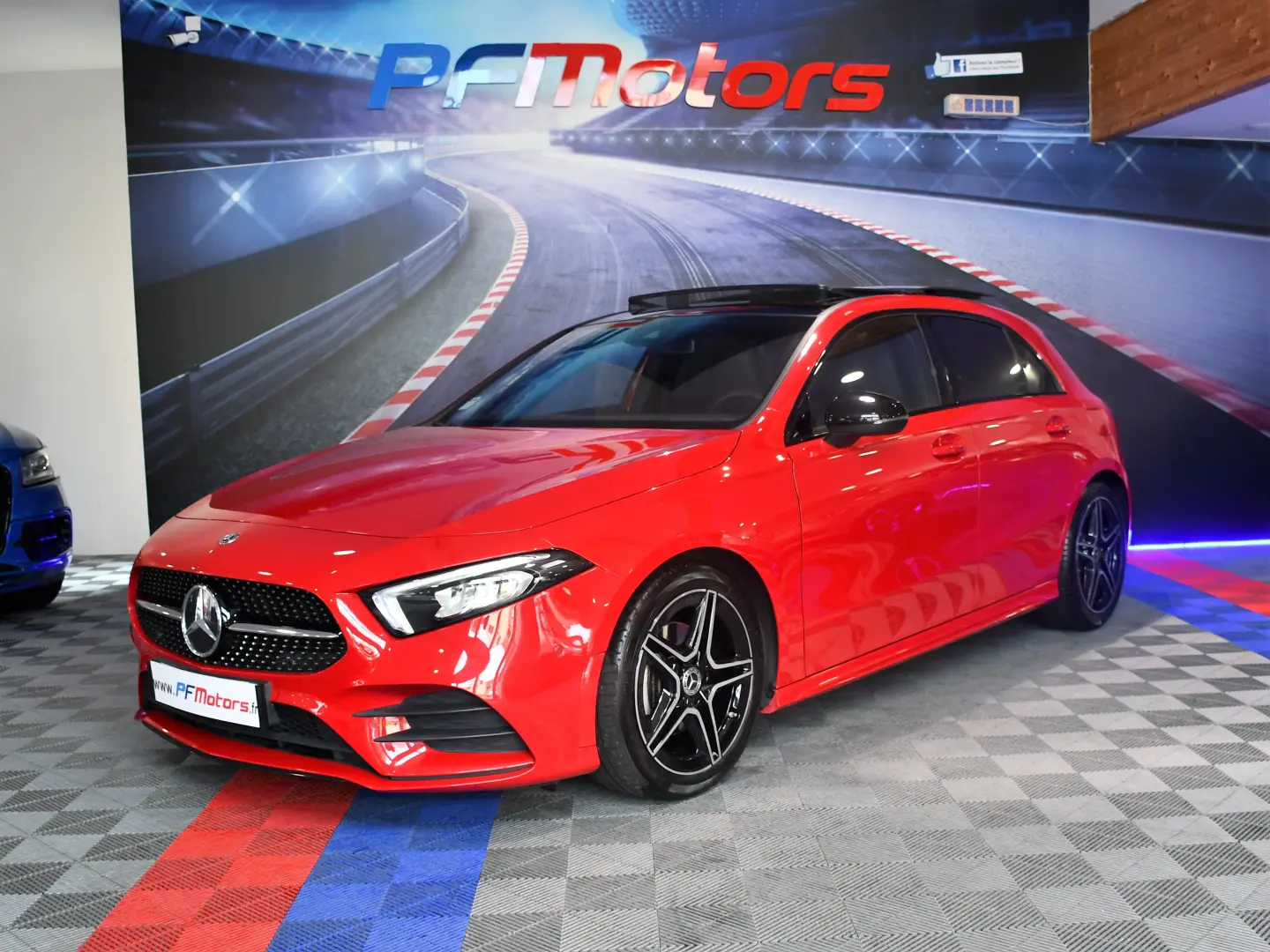 Mercedes-Benz  A 200 BlueEFFICIENCY AMG 7G-DCT 5