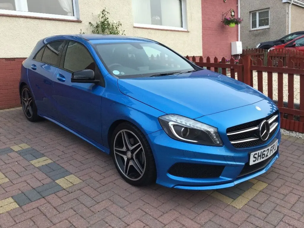 Mercedes-Benz  A 200 BlueEFFICIENCY AMG Sport 1