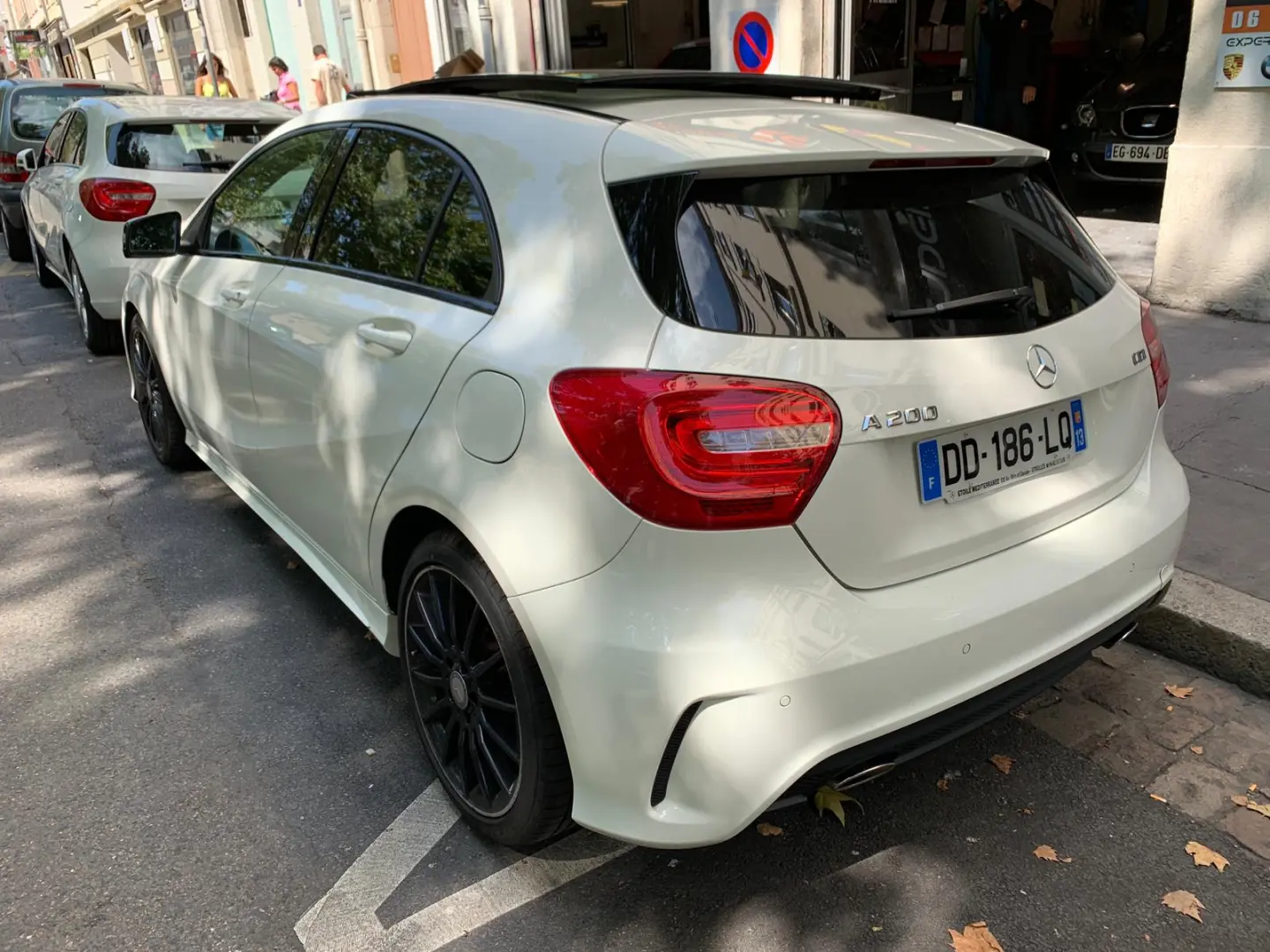 Mercedes-Benz  A 200 BlueEFFICIENCY AMG Sport 3