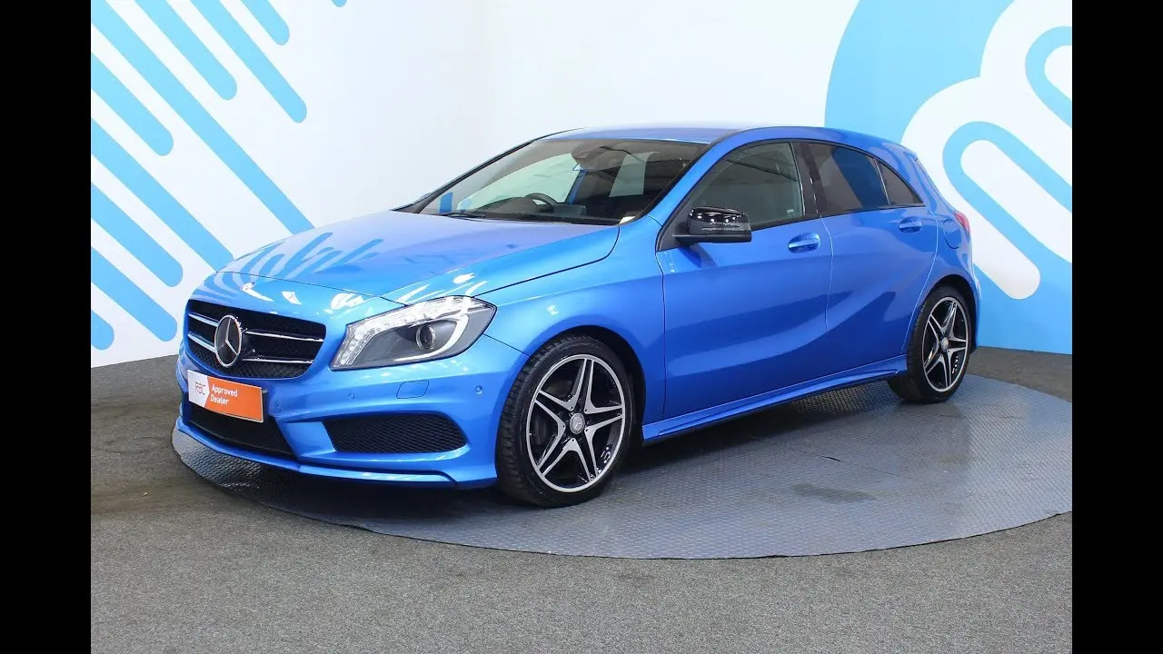 Mercedes-Benz  A 200 BlueEFFICIENCY AMG Sport 7G-DCT 6