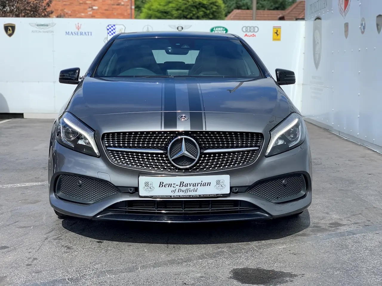 Mercedes-Benz  A 200 BlueEFFICIENCY AMG WhiteArt 7G-DCT 5
