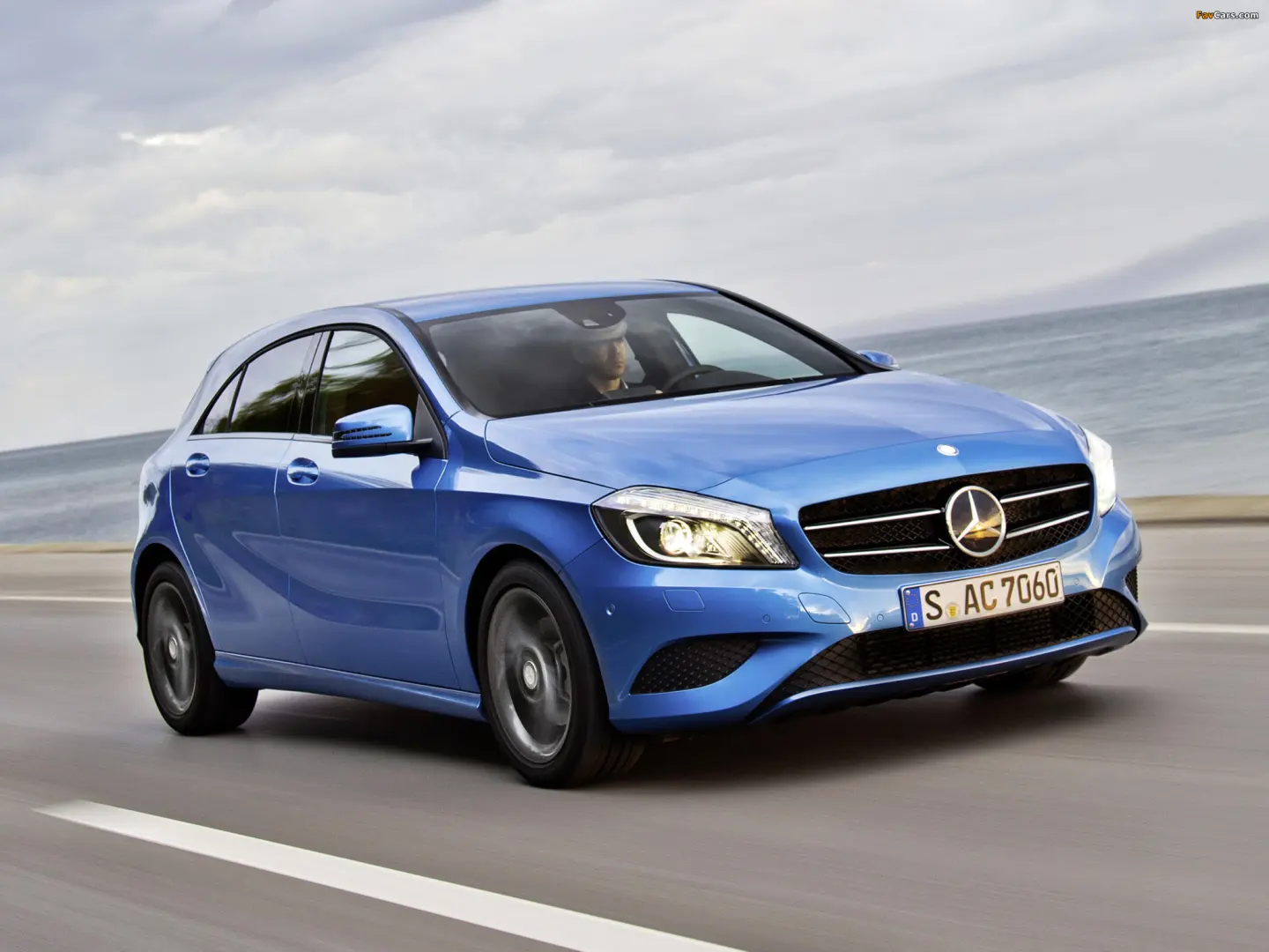 Mercedes-Benz  A 200 BlueEFFICIENCY Style 2