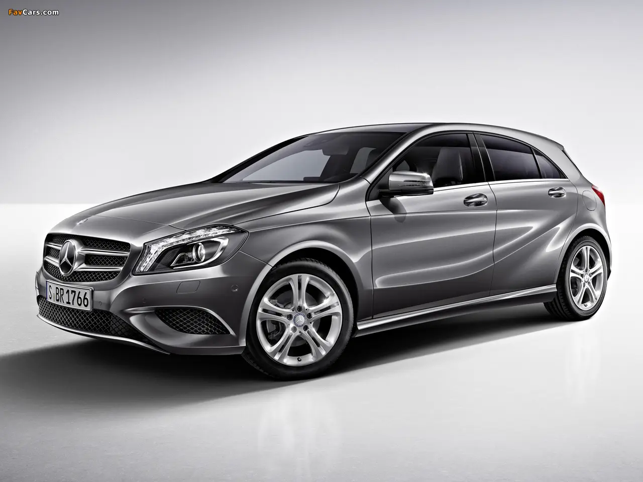 Mercedes-Benz  A 200 BlueEFFICIENCY Urban 1
