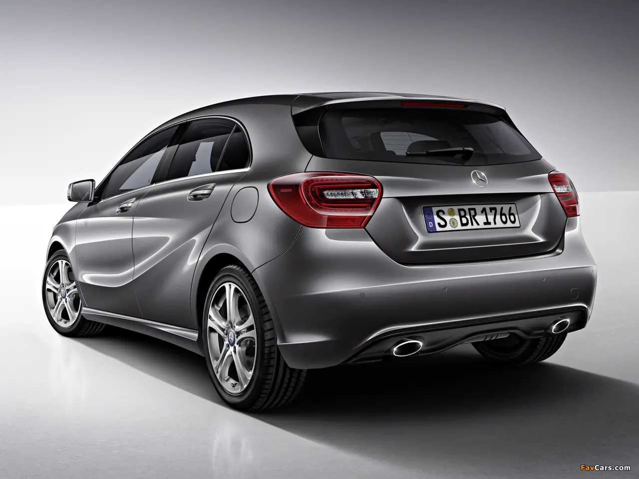Mercedes-Benz  A 200 BlueEFFICIENCY Urban 2