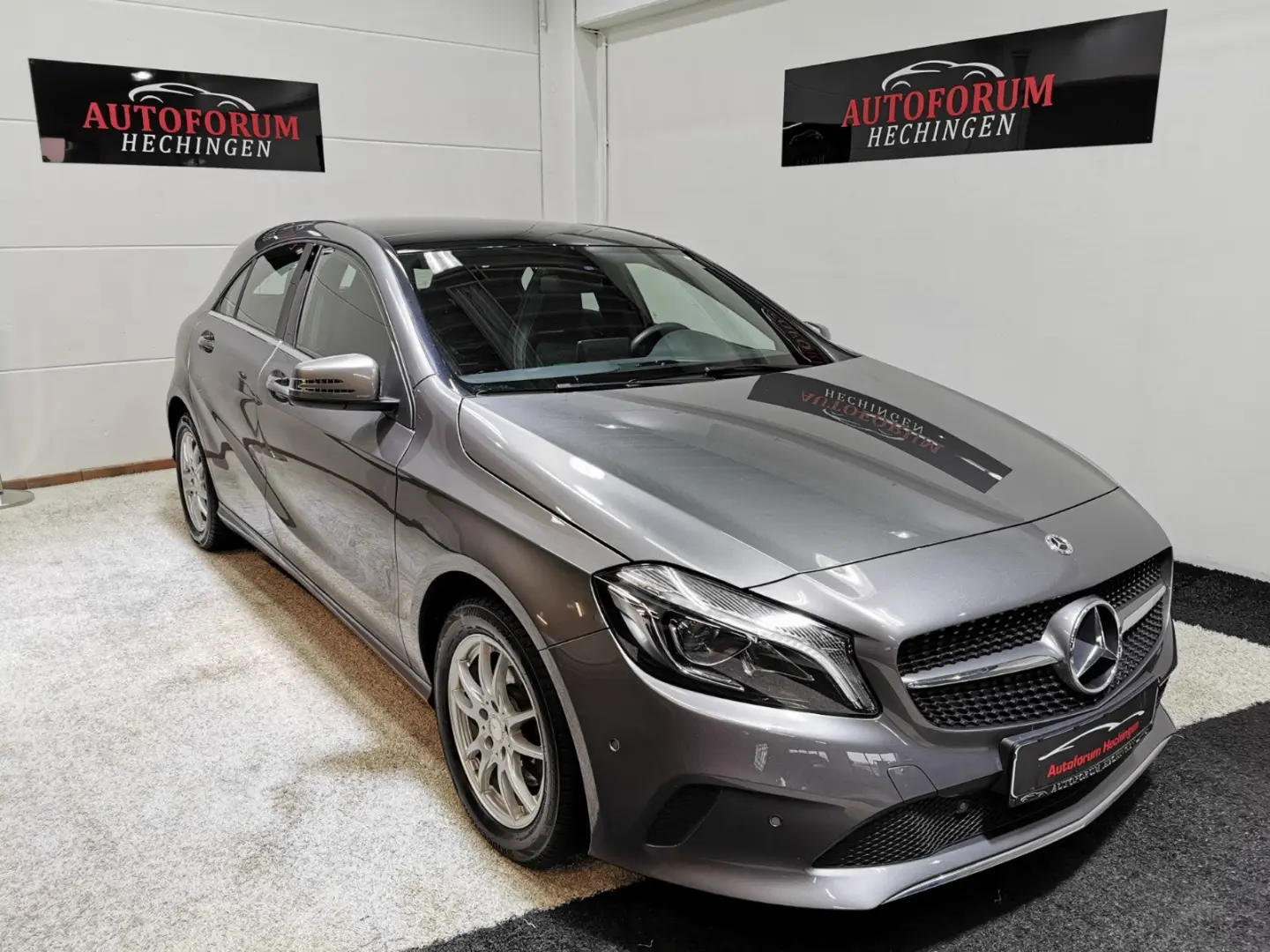 Mercedes-Benz  A 200 BlueEFFICIENCY Style 3