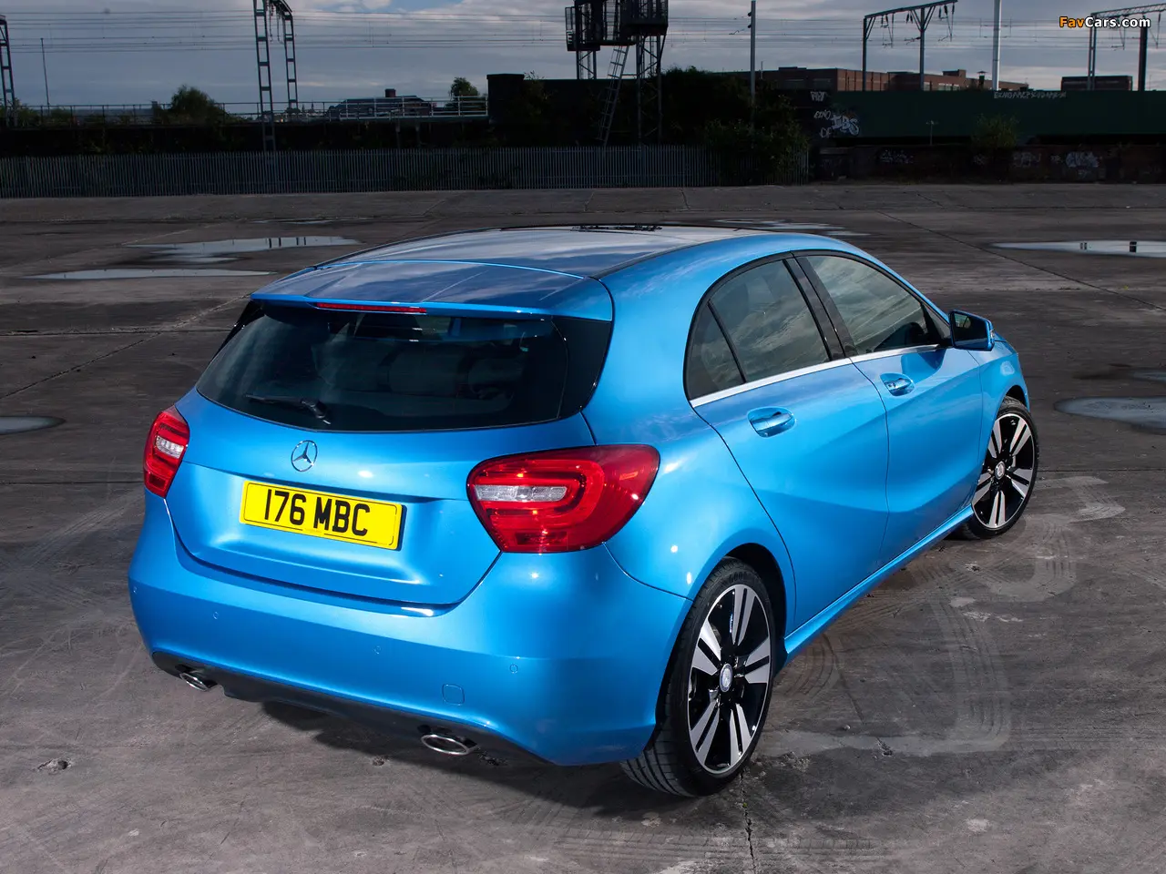 Mercedes-Benz  A 200 BlueEFFICIENCY Urban 5