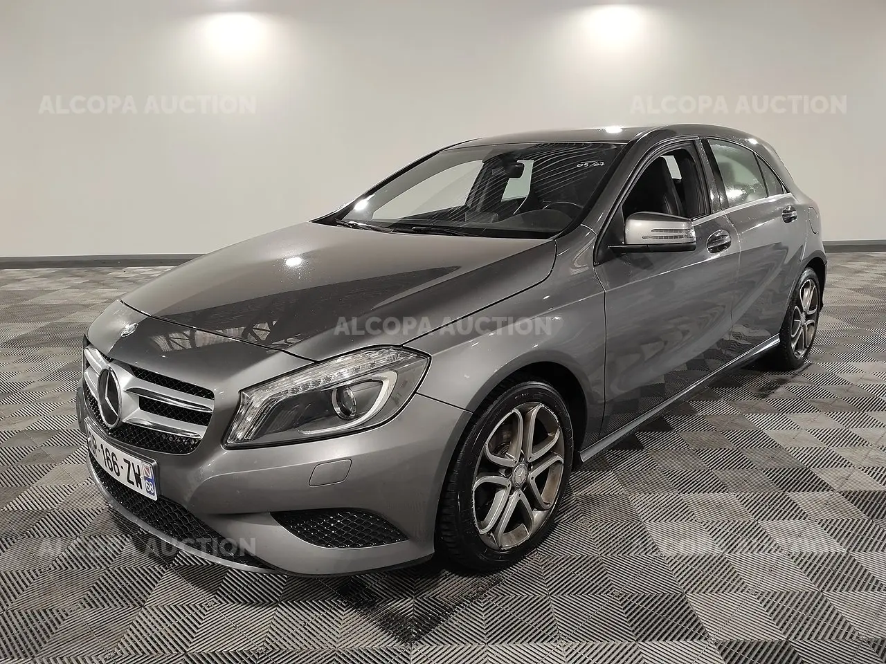 Mercedes-Benz  A 200 CDI BlueEFFICIENCY Style 7G-DCT 5