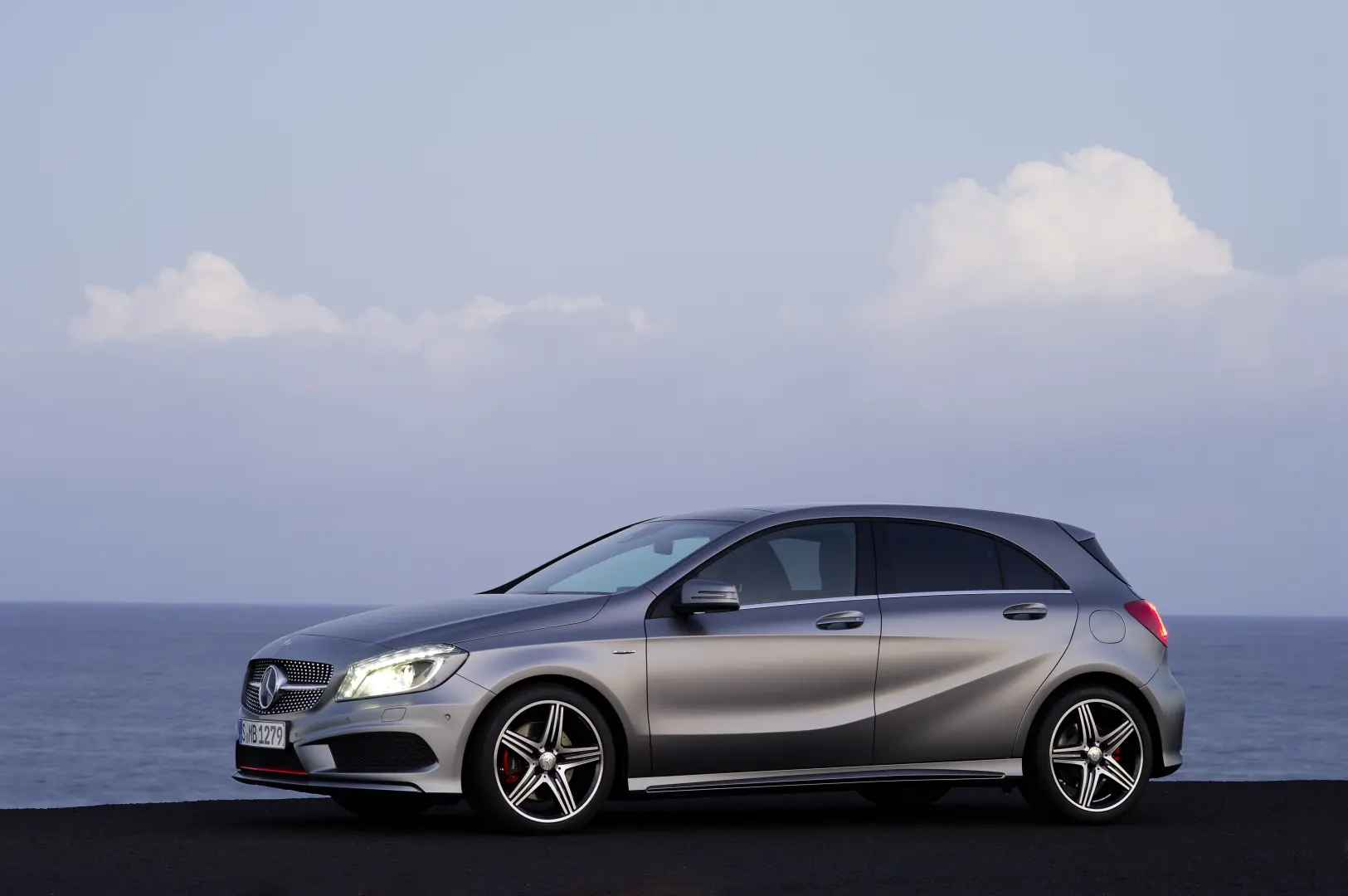 Mercedes-Benz  A 200 Classic 7