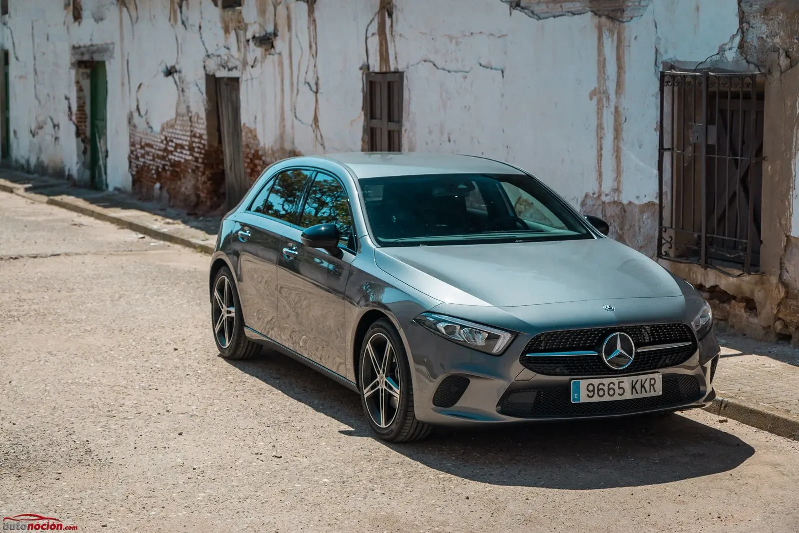 Mercedes-Benz  A 200 AMG 7G-DCT 4