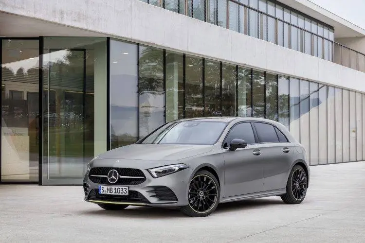 Mercedes-Benz  A 200 Progressive 7G-DCT 2