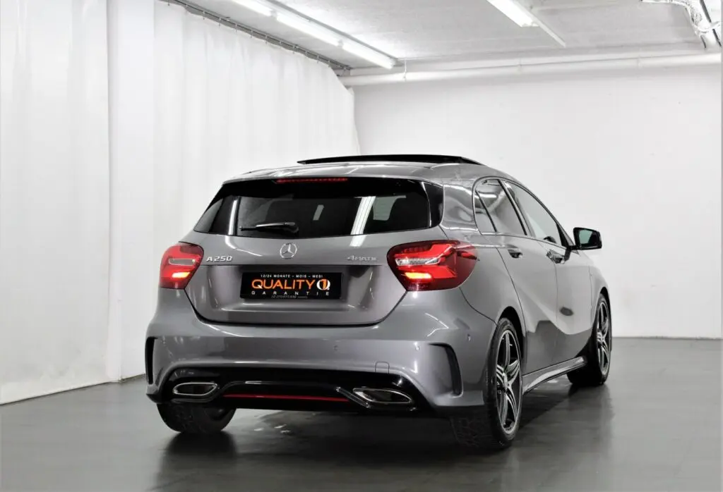 Mercedes-Benz  A 250 BlueEFFICIENCY Sport 7G-DCT 2