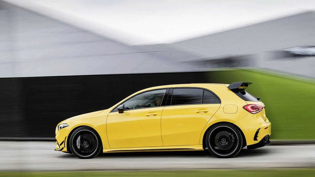 Mercedes-Benz  A 35 4Matic AMG 7G-DCT 2