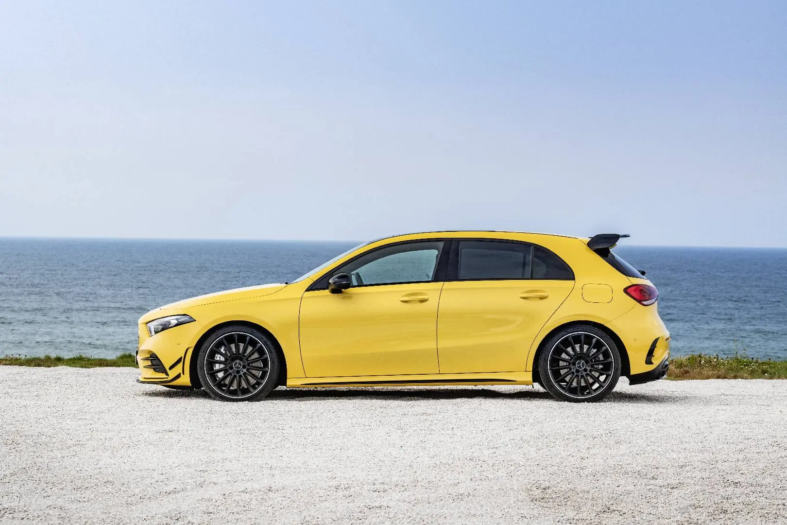 Mercedes-Benz  A 35 4Matic AMG 7G-DCT 4
