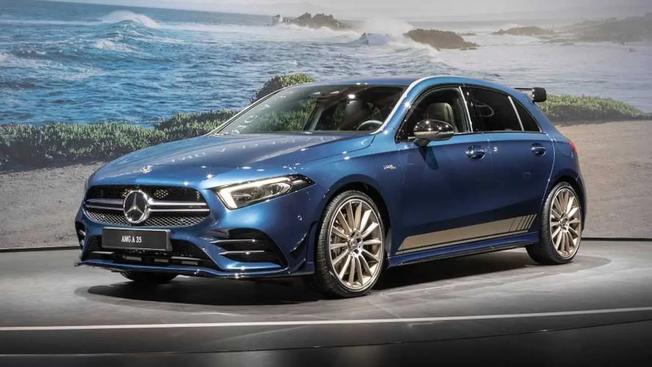 Mercedes-Benz  A 35 4Matic AMG 7G-DCT 5