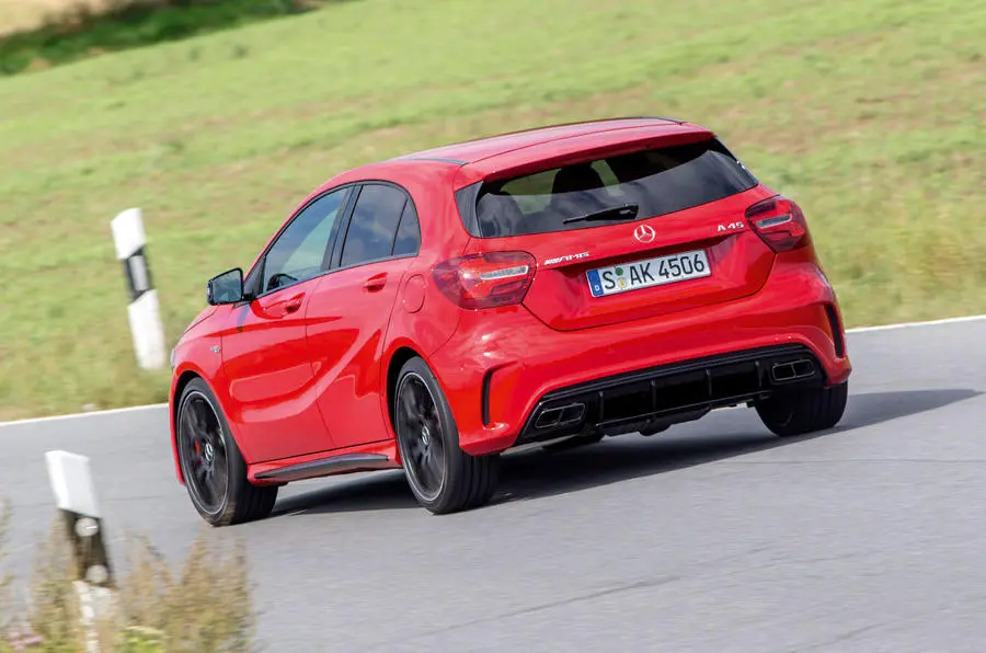 Mercedes-Benz  A 45 4Matic AMG 7G-DCT 3