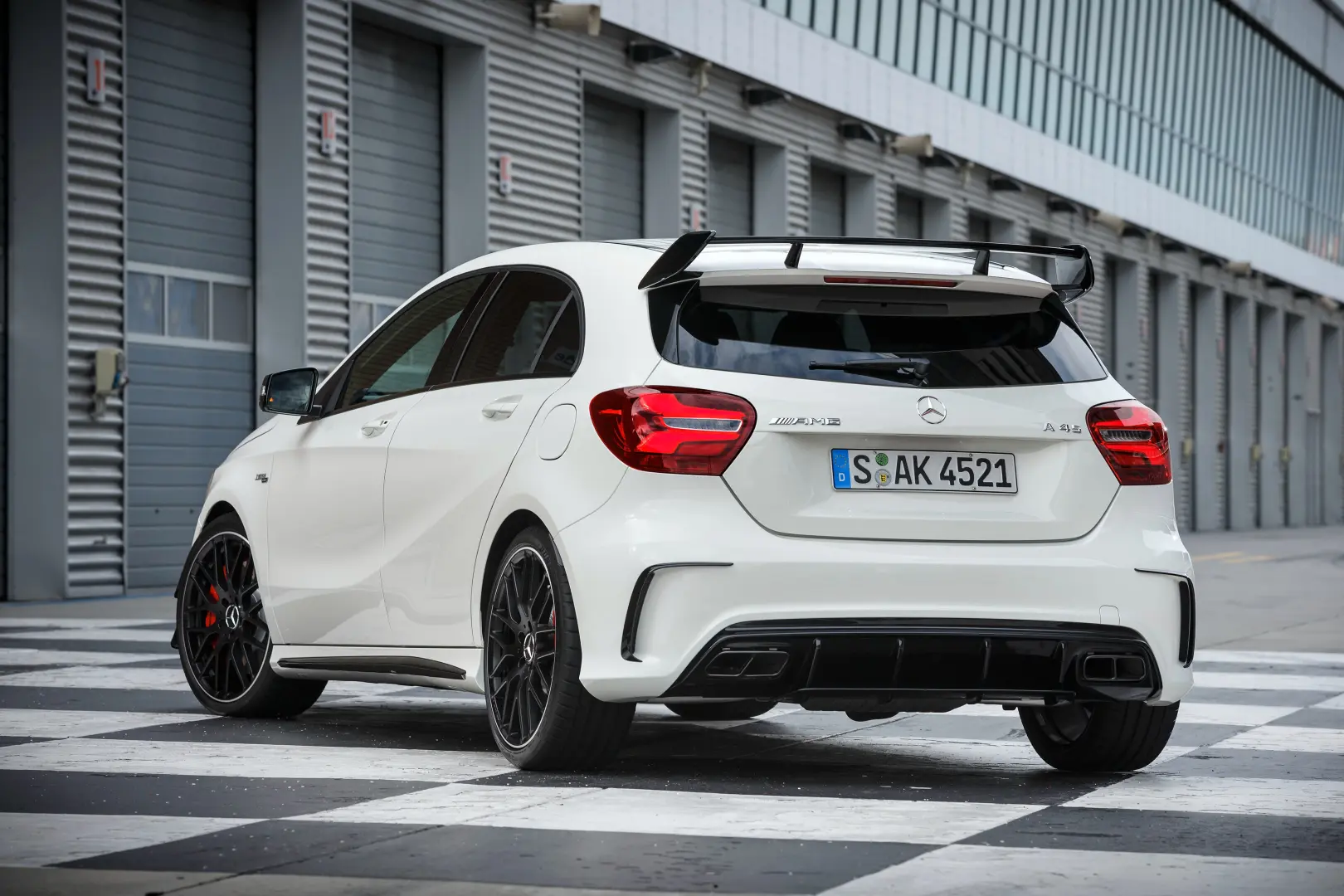Mercedes-Benz  A 45 4Matic AMG 7G-DCT 4