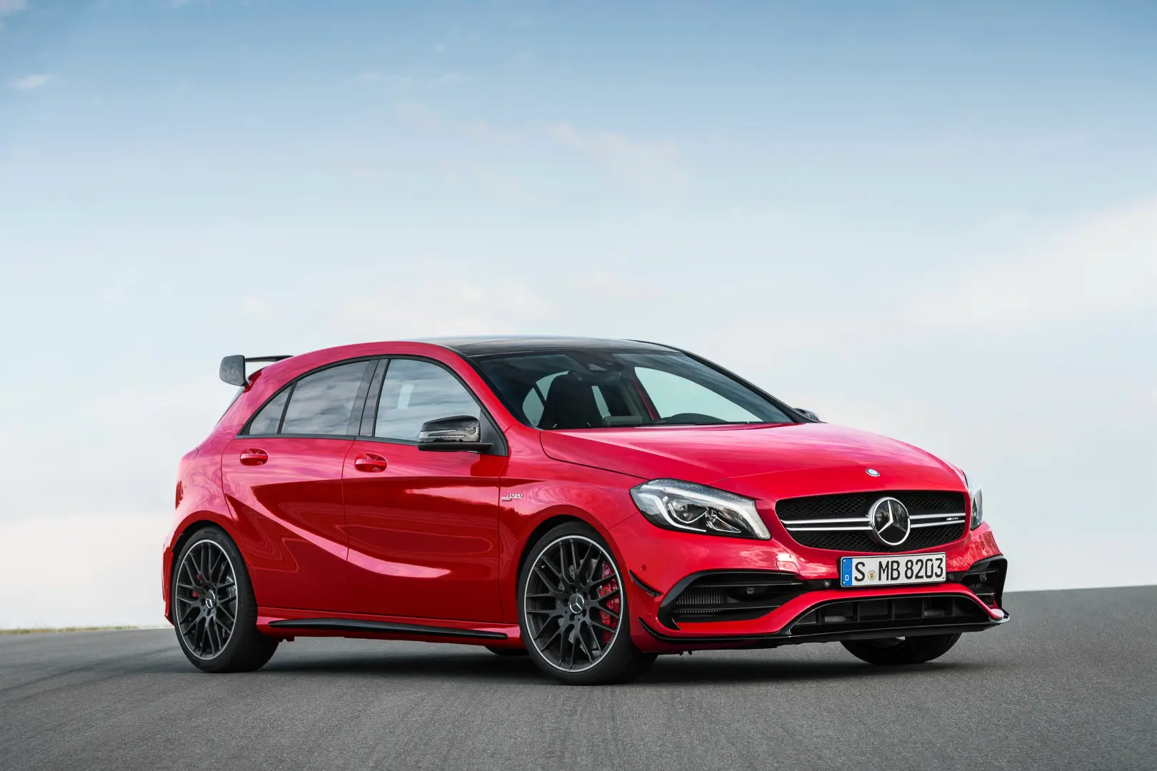 Mercedes-Benz  A 45 4Matic AMG 7G-DCT 5