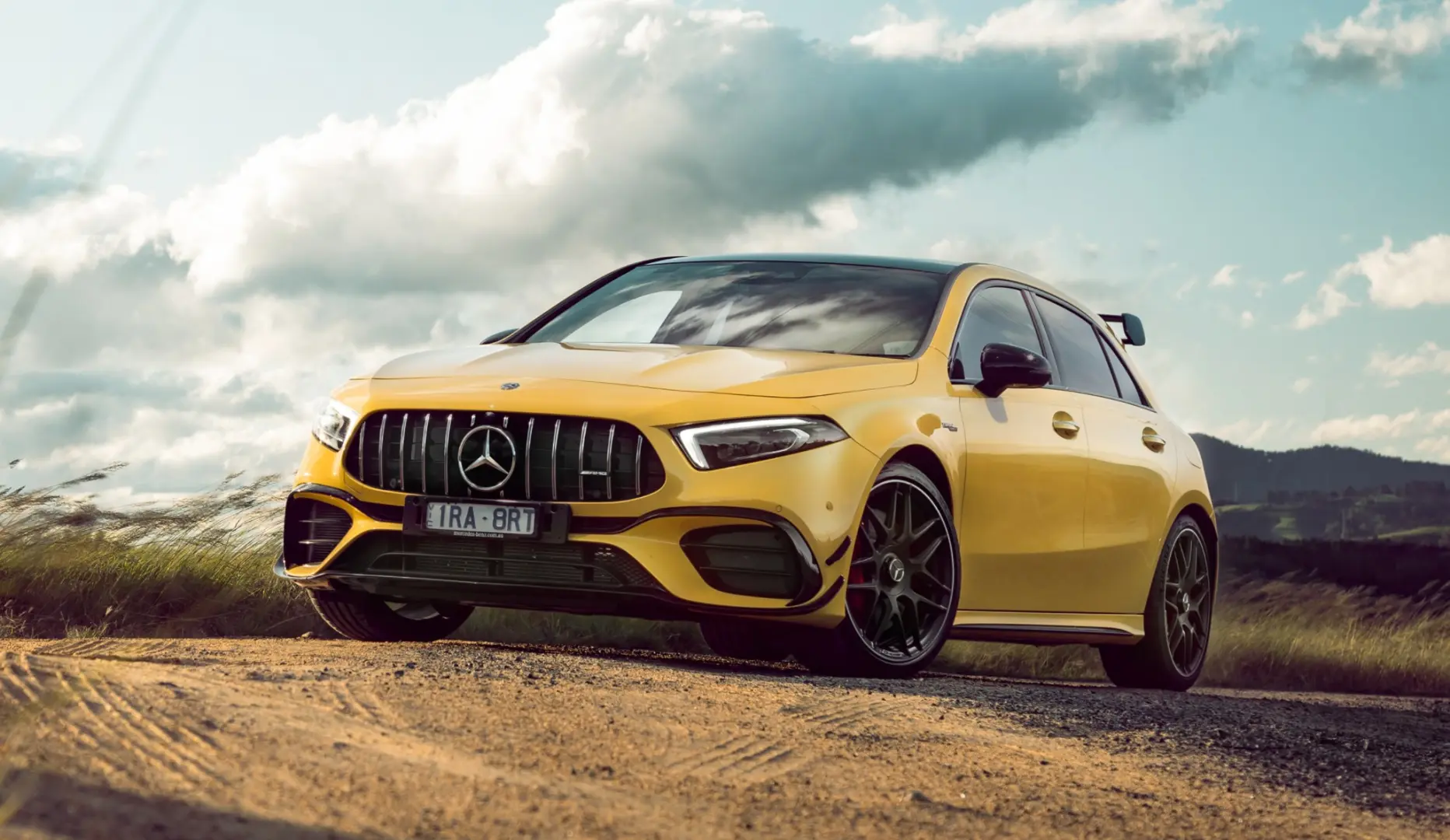 Mercedes-Benz  A 45 4Matic+AMG Performance 8G-DCT 1