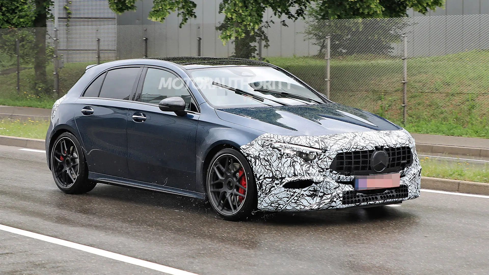 Mercedes-Benz  A 45 4Matic+AMG Performance 8G-DCT 5