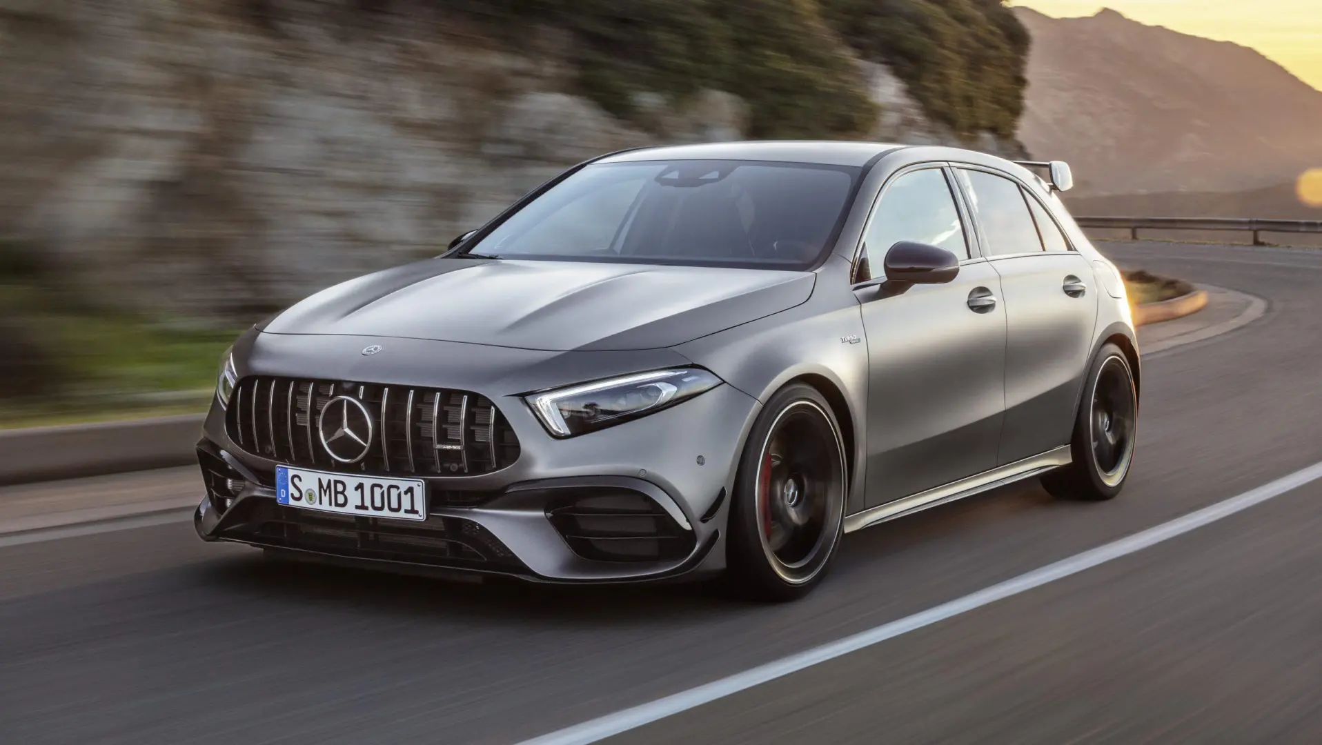 Mercedes-Benz  A 45 S 4Matic+ AMG Performans Speedshift DCT 4