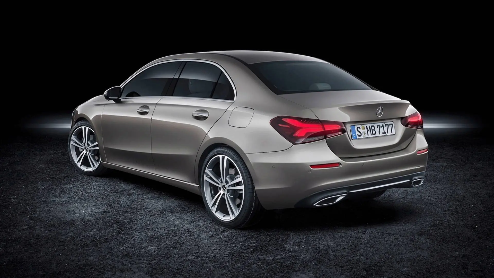 Mercedes-Benz  A Sedan 180 d AMG 7G-DCT 6