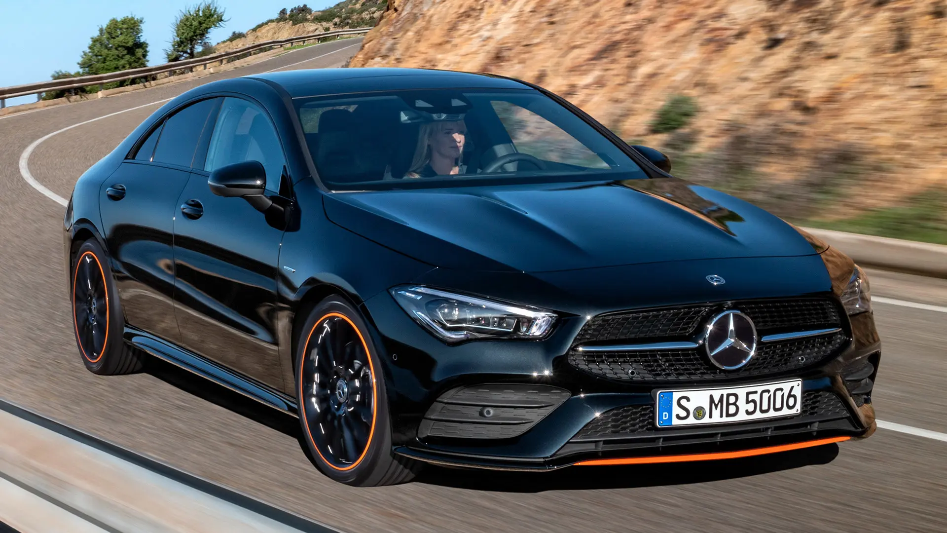 Mercedes-Benz  A Sedan 200 AMG Orange Art 7G-DCT 7