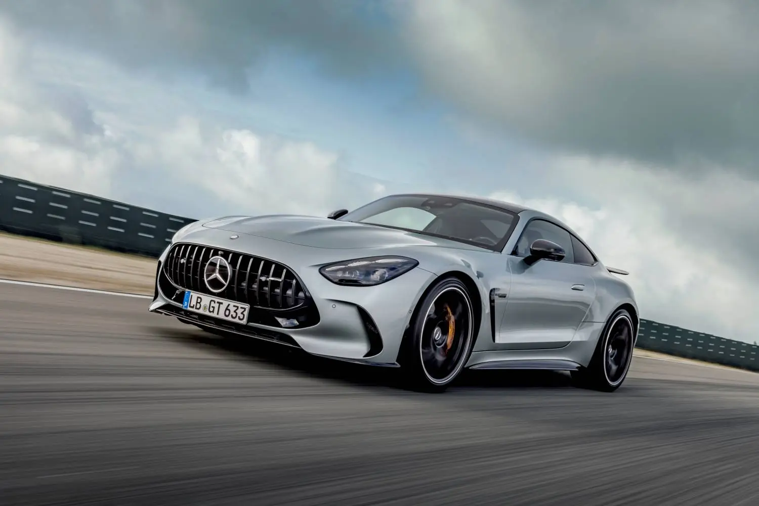 Mercedes-Benz  AMG-GT 4.0 R Performance Speedshift DCT 4