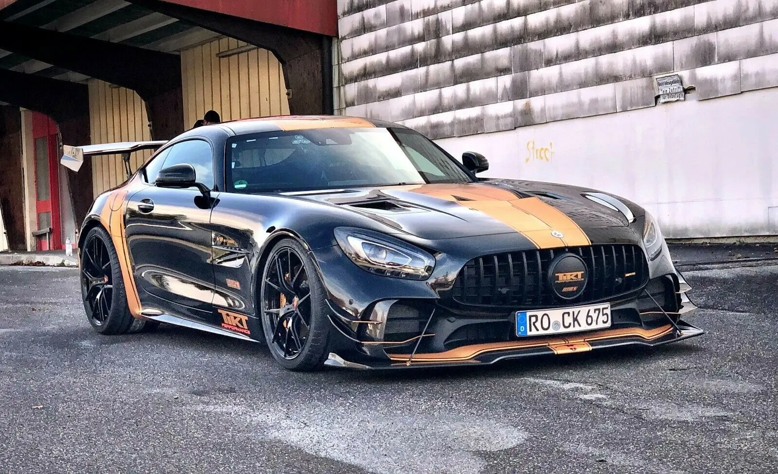 Mercedes-Benz  AMG-GT 4.0 R Performance Speedshift DCT 4