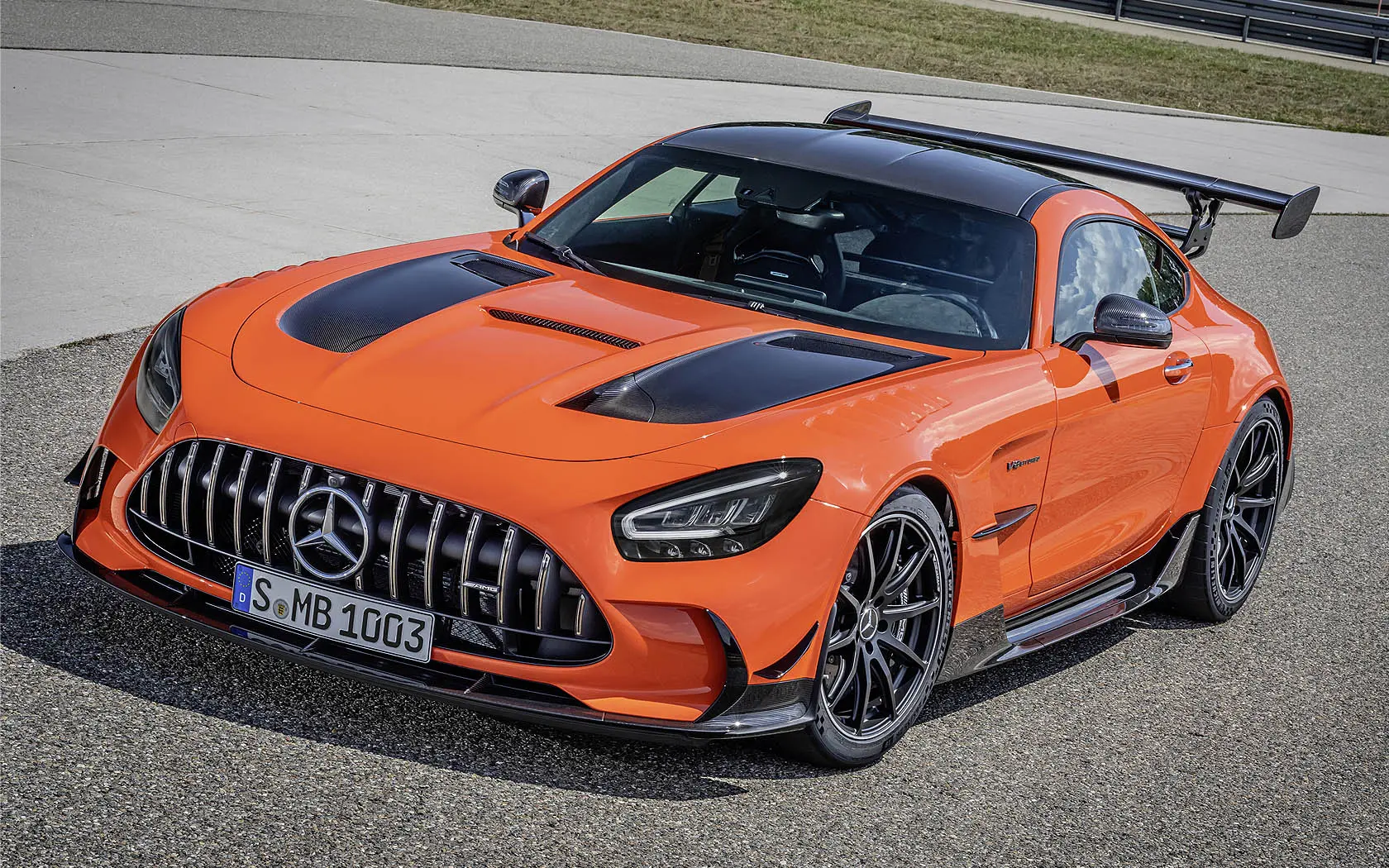 Mercedes-Benz  AMG-GT 4.0 Performance Speedshift DCT 4