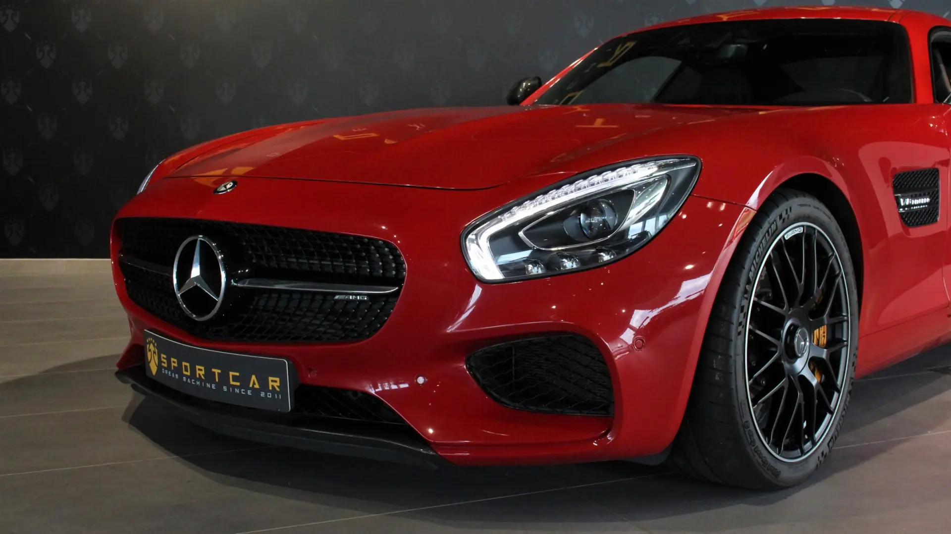 Mercedes-Benz  AMG-GT 4.0 Speedshift DCT 0