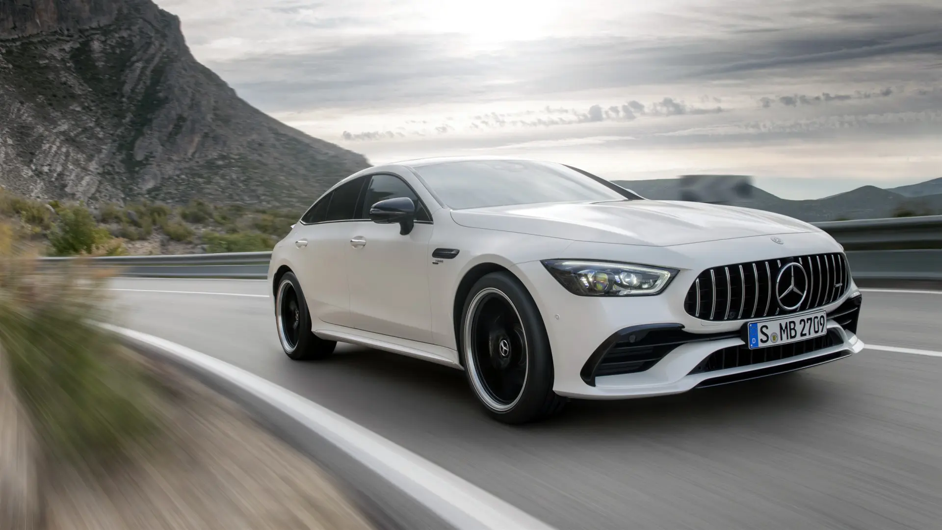 Mercedes-Benz  AMG-GT 43 4Matic+ 4