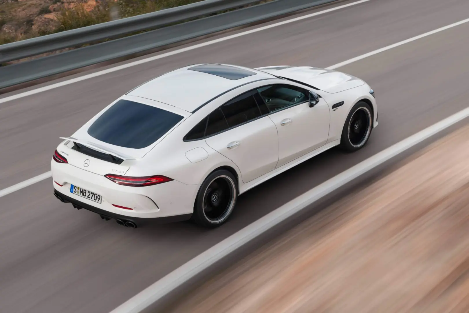 Mercedes-Benz  AMG-GT 43 4Matic+ Performance Speedshift TCT 5
