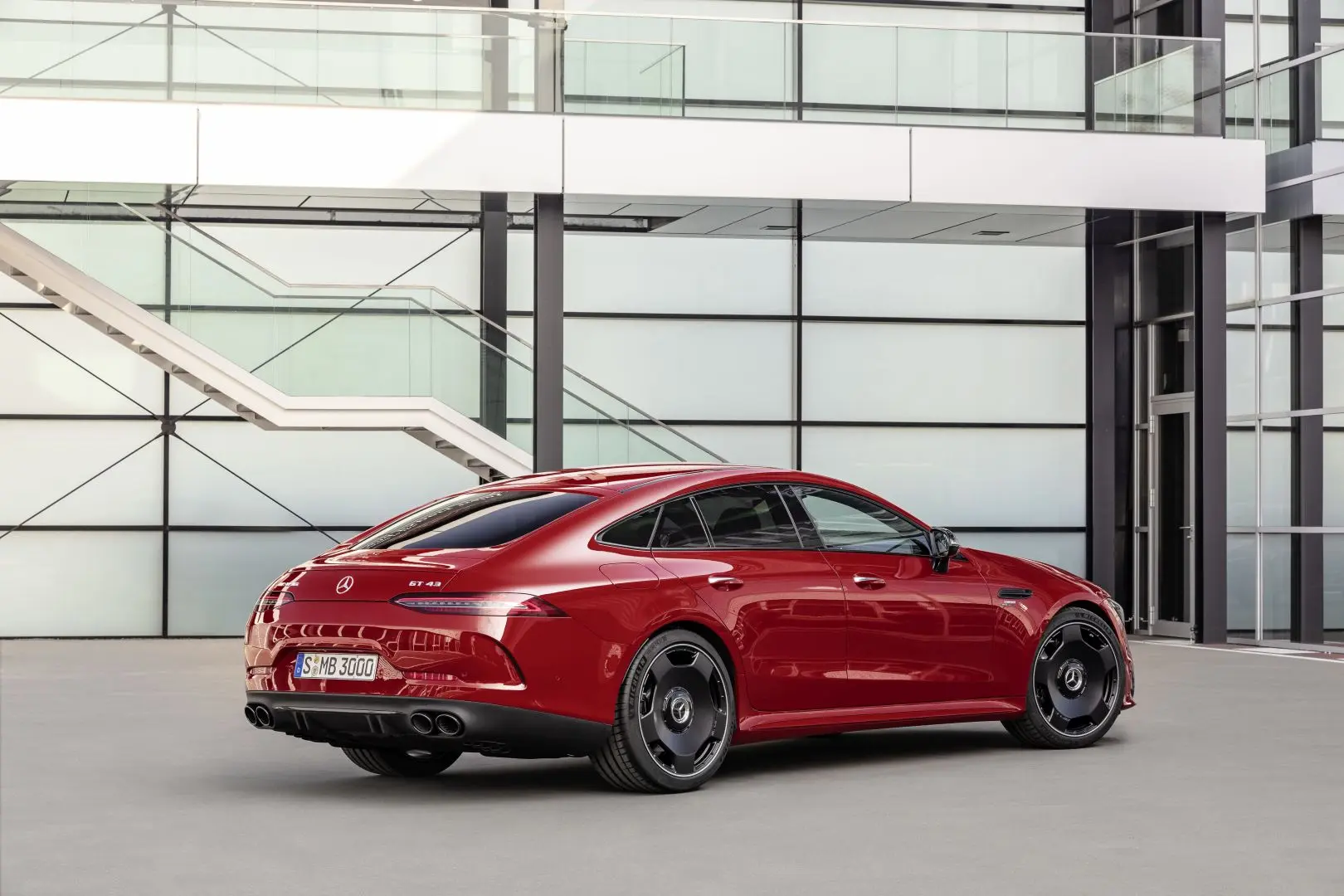 Mercedes-Benz  AMG-GT 43 4Matic+ 5
