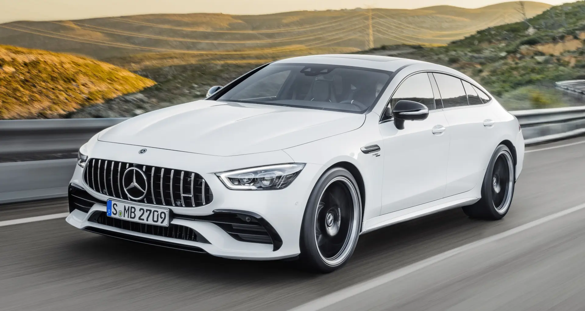 Mercedes-Benz  AMG-GT 53 4Matic+ 3