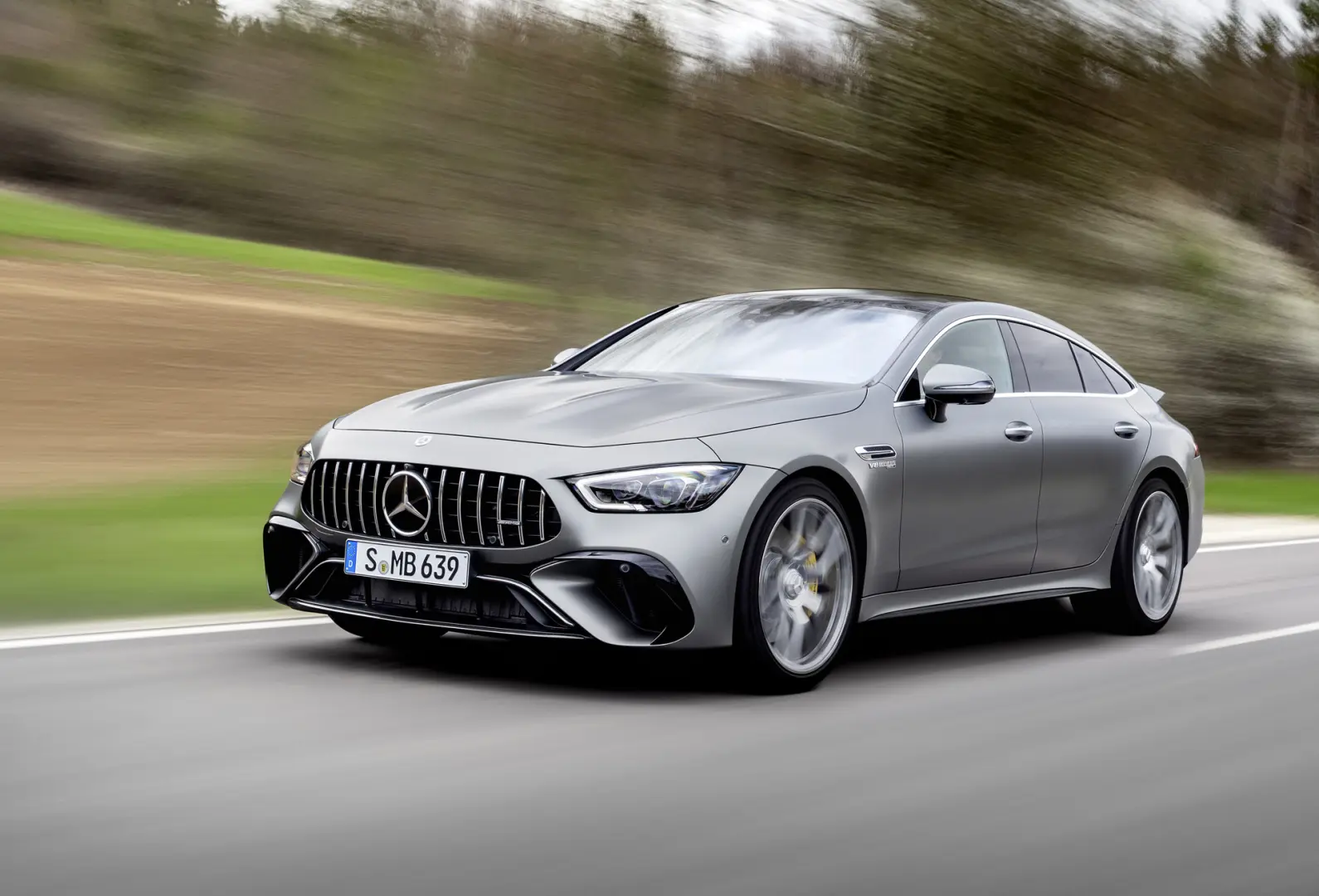 Mercedes-Benz  AMG-GT 53 4Matic+ 3