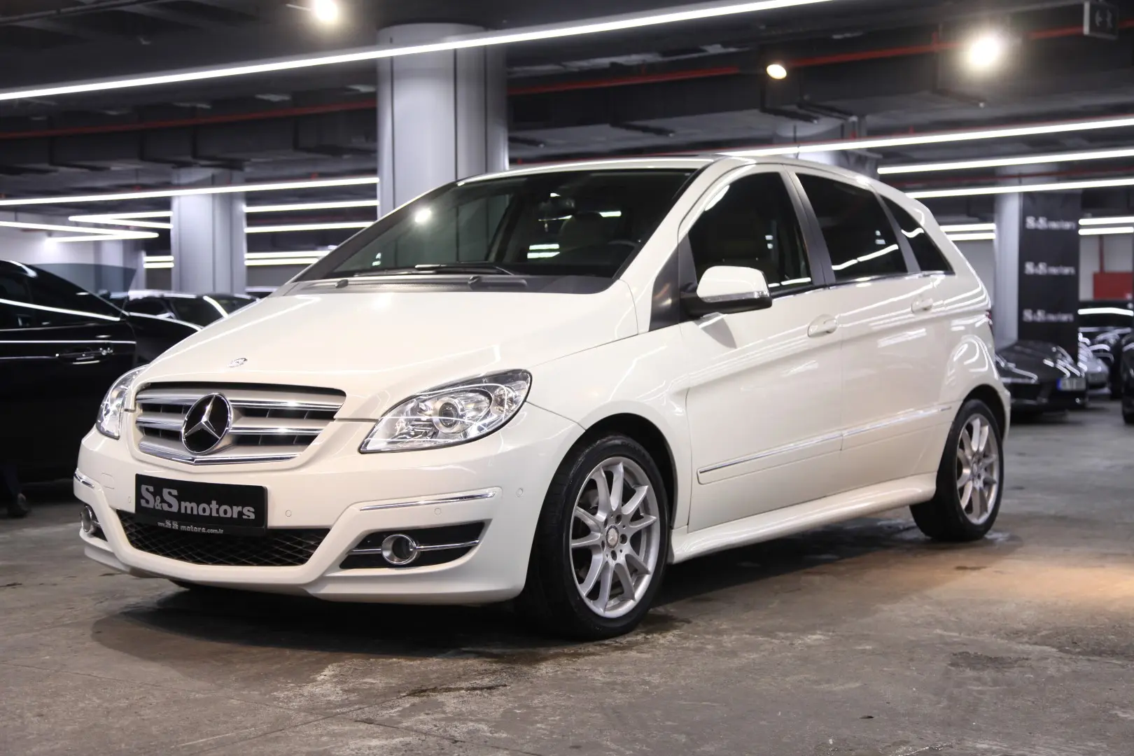 Mercedes-Benz  B 160 Sport 5