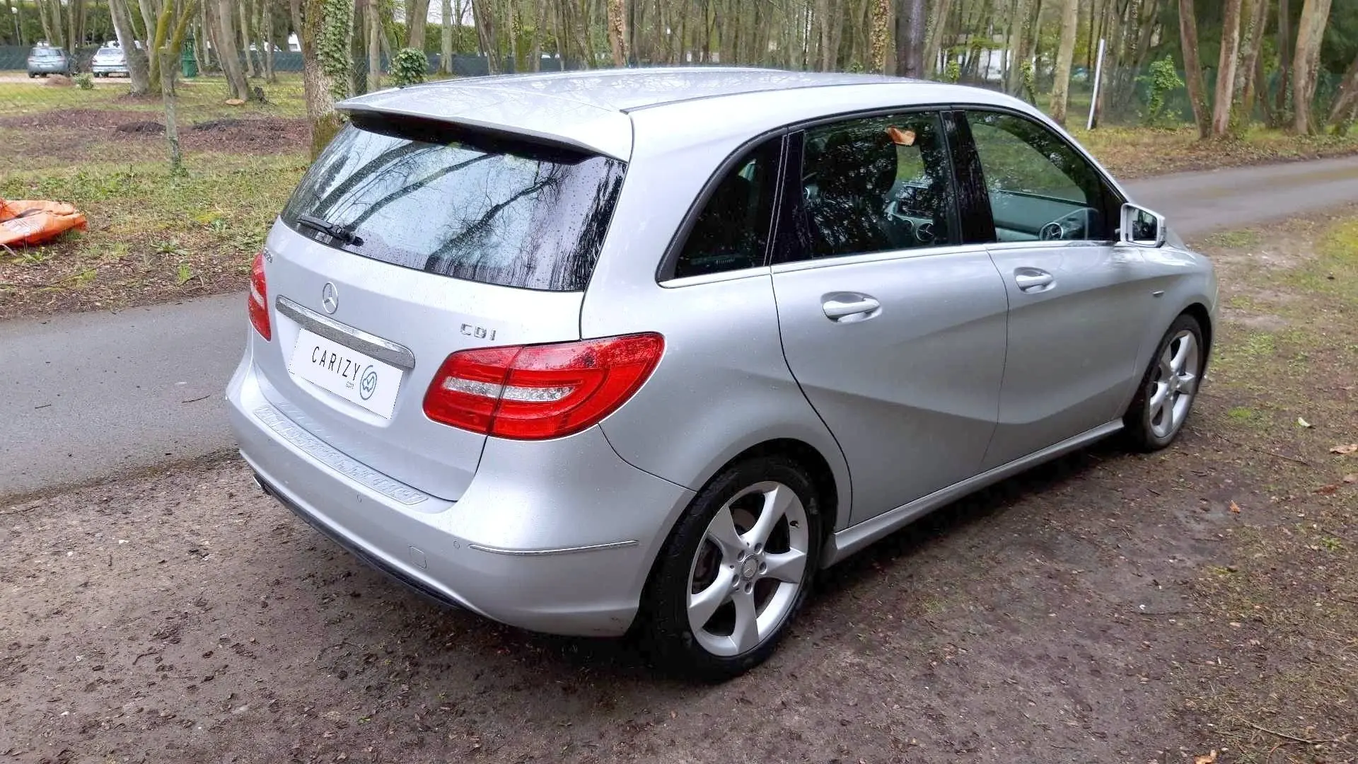 Mercedes-Benz  B 180 BlueEFFICIENCY Elite 7G-DCT 3