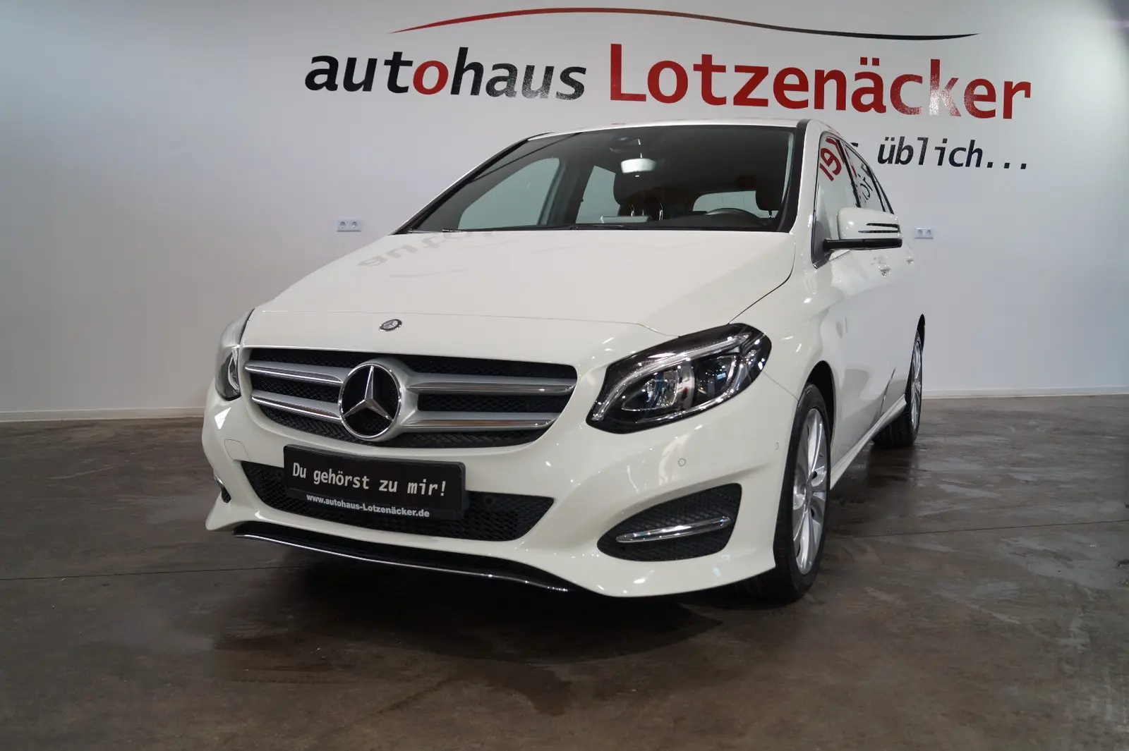 Mercedes-Benz  B 180 BlueEFFICIENCY Urban 7G-DCT 6