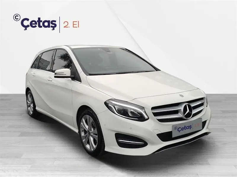 Mercedes-Benz  B 180 BlueEFFICIENCY Urban 7G-DCT 5