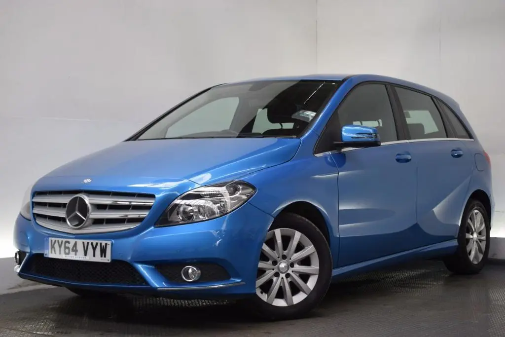 Mercedes-Benz  B 180 BlueEFFICIENCY Style 7G-DCT 1
