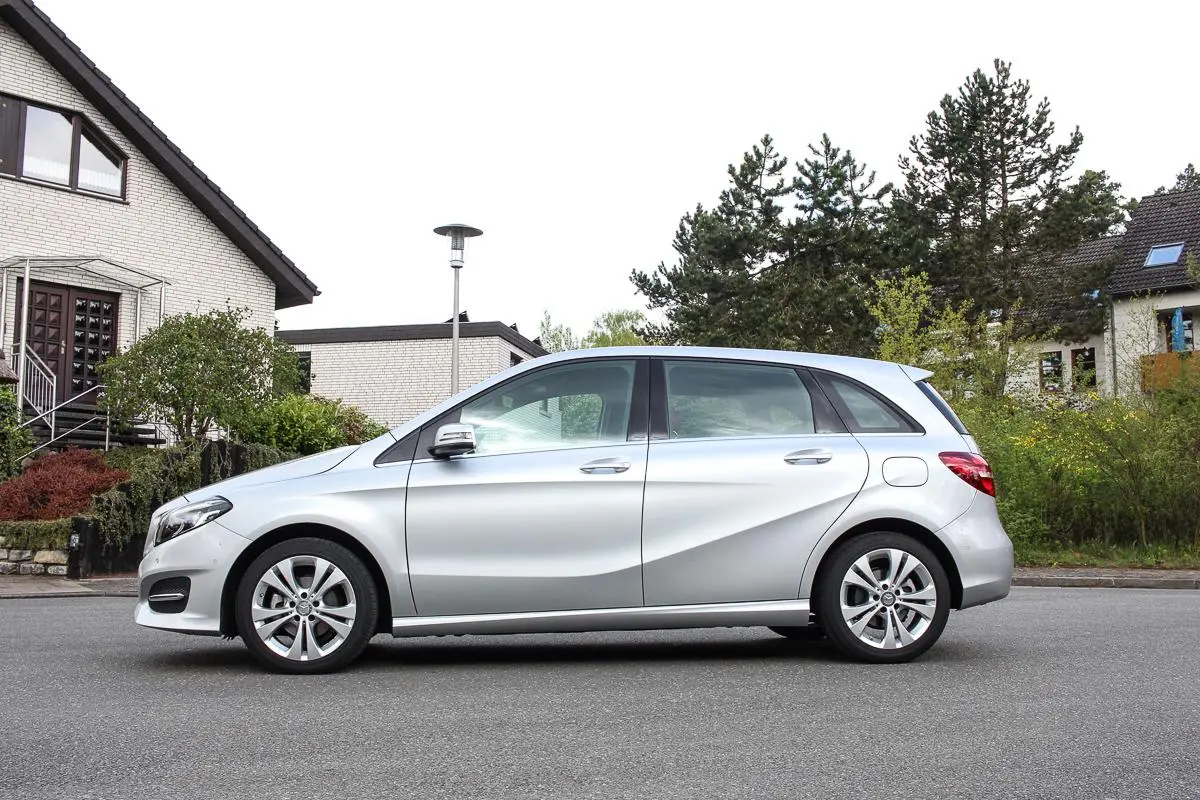Mercedes-Benz  B 180 CDI BlueEFFICIENCY AMG 7G-DCT 6