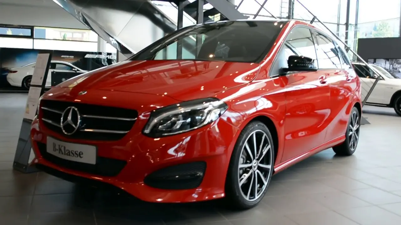 Mercedes-Benz  B 180 d Style 7G-DCT 4
