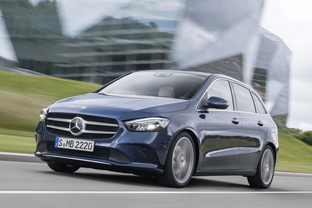 Mercedes-Benz  B 180 d Progressive 7G-DCT 4