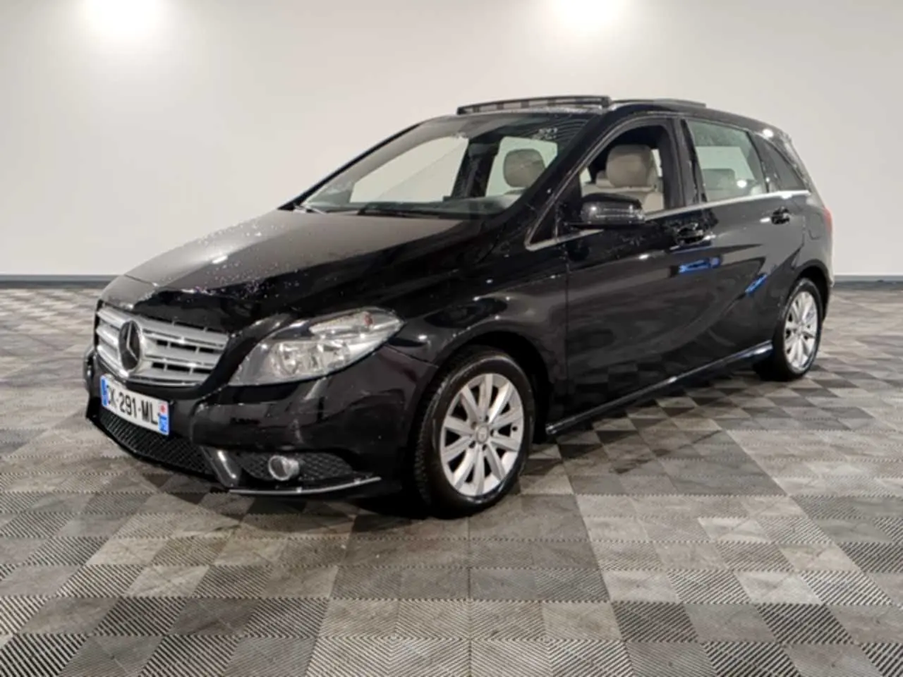Mercedes-Benz  B 200 BlueEFFICIENCY AMG 7G-DCT 2