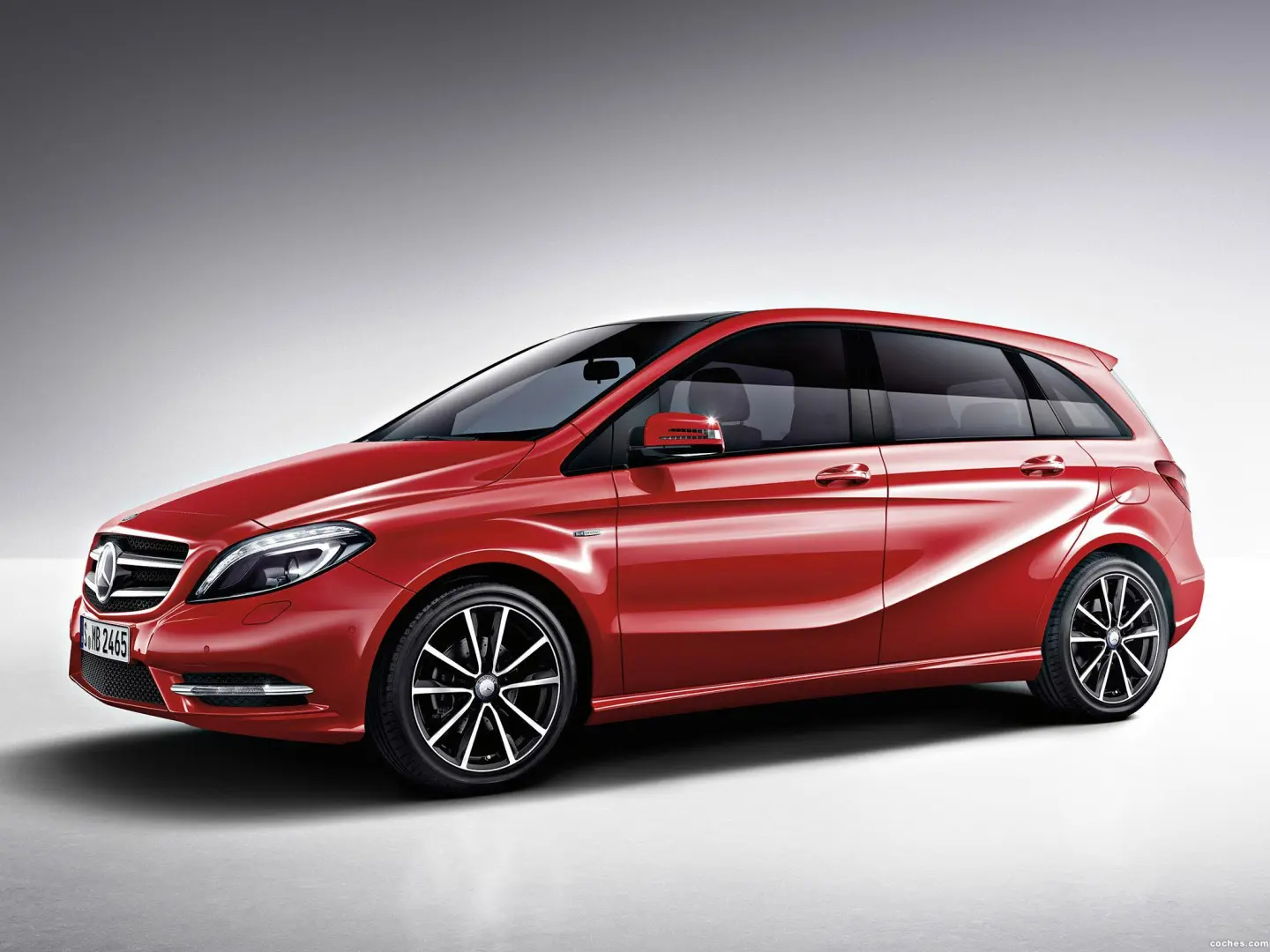 Mercedes-Benz  B 200 BlueEFFICIENCY Sport 4