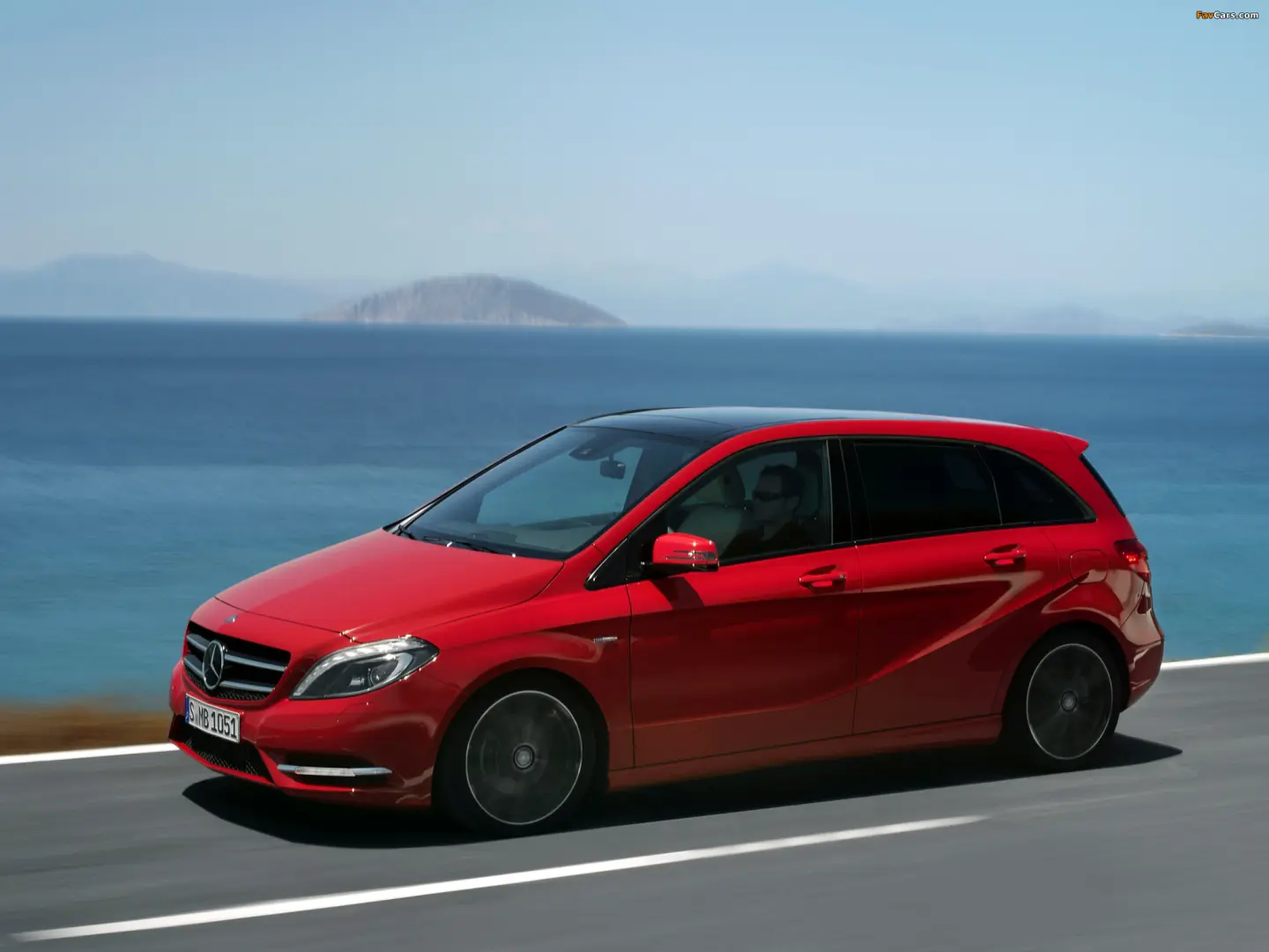 Mercedes-Benz  B 200 BlueEFFICIENCY Sport 2